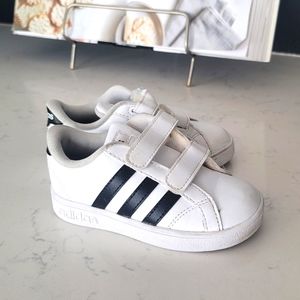 Adidas size 8 Kids